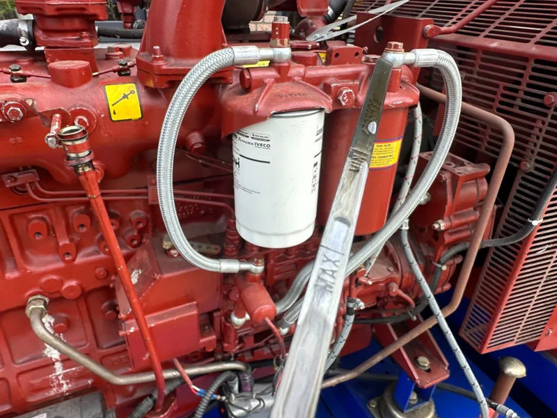 Iveco 8361 SRI 26.07 A550 Leroy Somer 292 kVA generatorset ex Emergency - Generator set: picture 5 Iveco 8361 SRI 26.07 A550 Leroy Somer 292 kVA generatorset ex Emergency - Generator set: picture 5