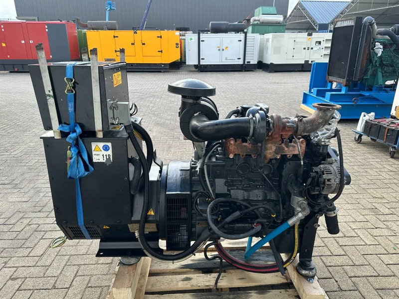Iveco FPT NEF45 SM1A.A0 Stamford 60 kVA generatorset - Generator set: picture 2 Iveco FPT NEF45 SM1A.A0 Stamford 60 kVA generatorset - Generator set: picture 2