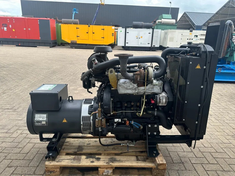 JCB 448 TWGA - 60 Mecc Alte Spa 82.5 kVA generatorset as New ! - Generator set: picture 2 JCB 448 TWGA - 60 Mecc Alte Spa 82.5 kVA generatorset as New ! - Generator set: picture 2