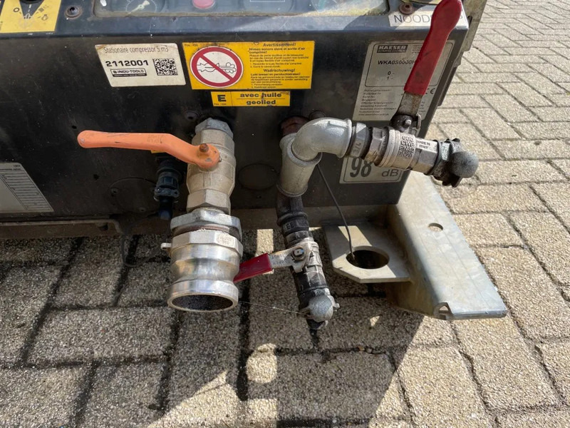 Air compressor Kaeser M43 Kubota 4,2 m3 / min 7 Bar 30 kW Silent Diesel Compressor: picture 5
