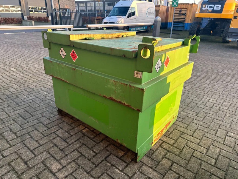 Shipping container Kiwa IBC Steenbergen 750 liter Dieseltank met Handpomp Milieutank: picture 8