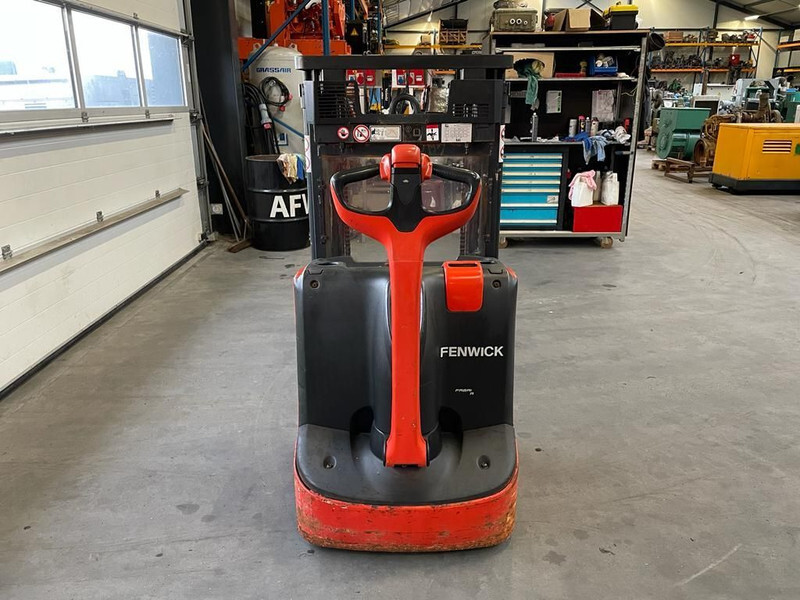 Stacker Linde D08 Stapelaar 1.8 ton 210 cm Hefhoogte Stapelaar: picture 13