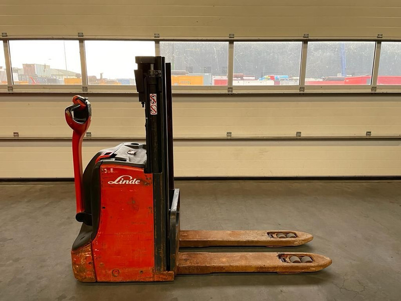 Stacker Linde D08 Stapelaar 1.8 ton 210 cm Hefhoogte Stapelaar: picture 6