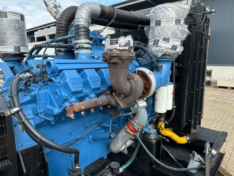 MTU 12V 2000 Stamford 810 kVA generatorset - Generator set: picture 5 MTU 12V 2000 Stamford 810 kVA generatorset - Generator set: picture 5