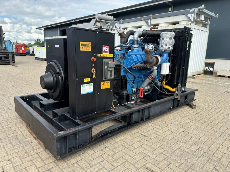 MTU 12V 2000 Stamford 810 kVA generatorset - Generator set: picture 2 MTU 12V 2000 Stamford 810 kVA generatorset - Generator set: picture 2