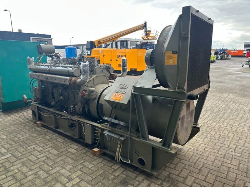 MWM RHS 618 V16 Piller 450 kVA noodstroom generatorset Ex Emergency ! 78 hours ! - Generator set: picture 4 MWM RHS 618 V16 Piller 450 kVA noodstroom generatorset Ex Emergency ! 78 hours ! - Generator set: picture 4