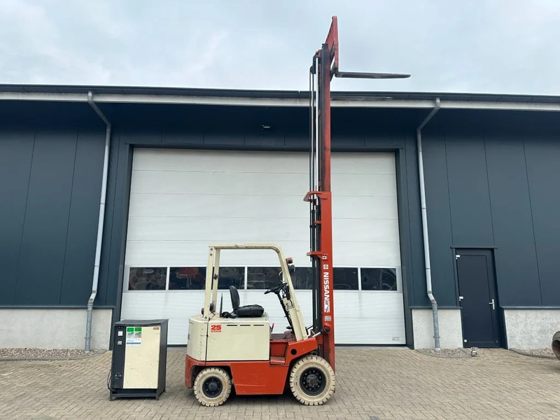 Electric forklift Nissan 2.5 ton Duplex Elektra Heftruck 5 meter hefhoogte: picture 9 Electric forklift Nissan 2.5 ton Duplex Elektra Heftruck 5 meter hefhoogte: picture 9