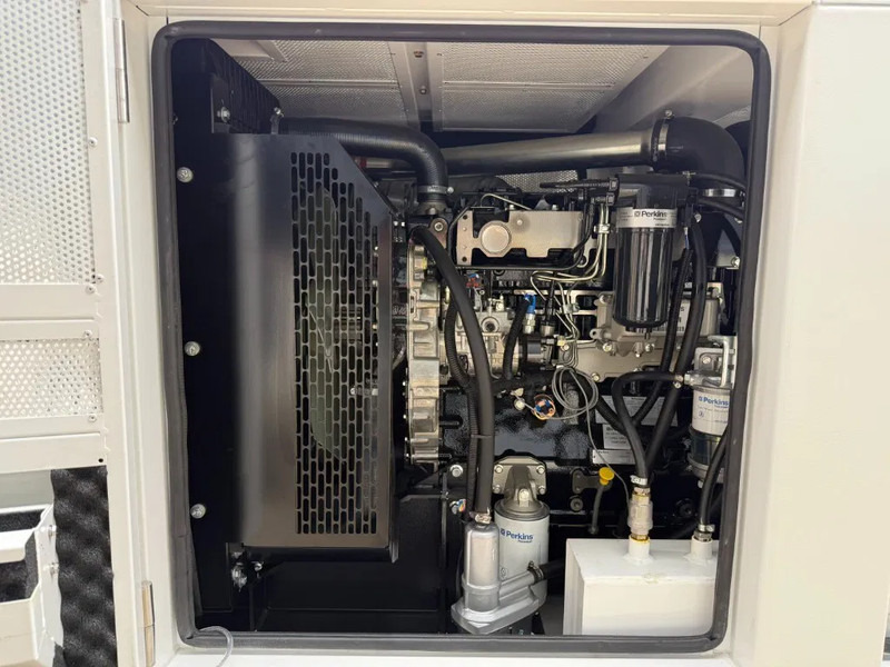 New Generator set Perkins 1104C-44TAG2 Leroy Somer 110 kVA Silent noodstroom generatorset New !: picture 8 New Generator set Perkins 1104C-44TAG2 Leroy Somer 110 kVA Silent noodstroom generatorset New !: picture 8