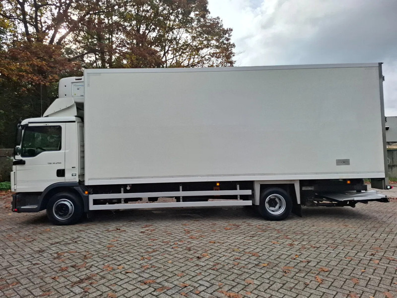 MAN TGL 12.250 Euro 6 - NL-Truck - Refrigerator truck: picture 3 MAN TGL 12.250 Euro 6 - NL-Truck - Refrigerator truck: picture 3