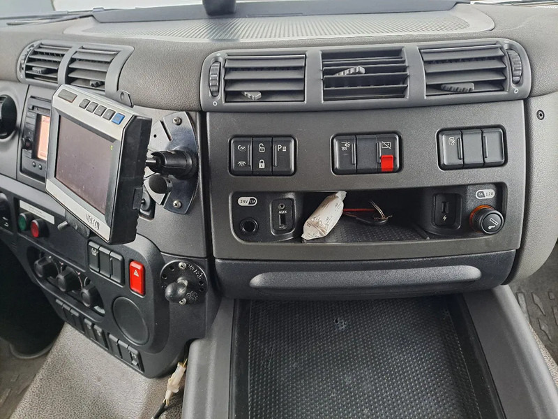Tractor unit DAF CF NL TREKKER, MANUEL GEAR, LOW KM: picture 14