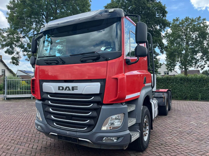 DAF CF 530 FAT intarder - Box truck: picture 2 DAF CF 530 FAT intarder - Box truck: picture 2