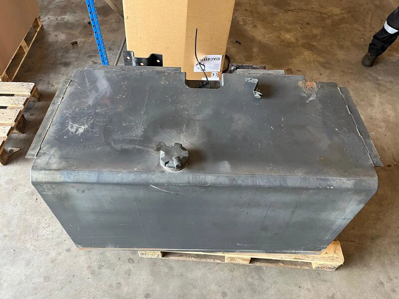 DAF FTG Stalen tank 680L - Fuel tank for Truck: picture 5 DAF FTG Stalen tank 680L - Fuel tank for Truck: picture 5