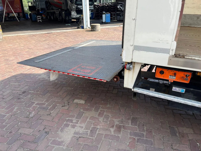 Box truck DAF LF 210 FA 12 TN EURO 6: picture 11