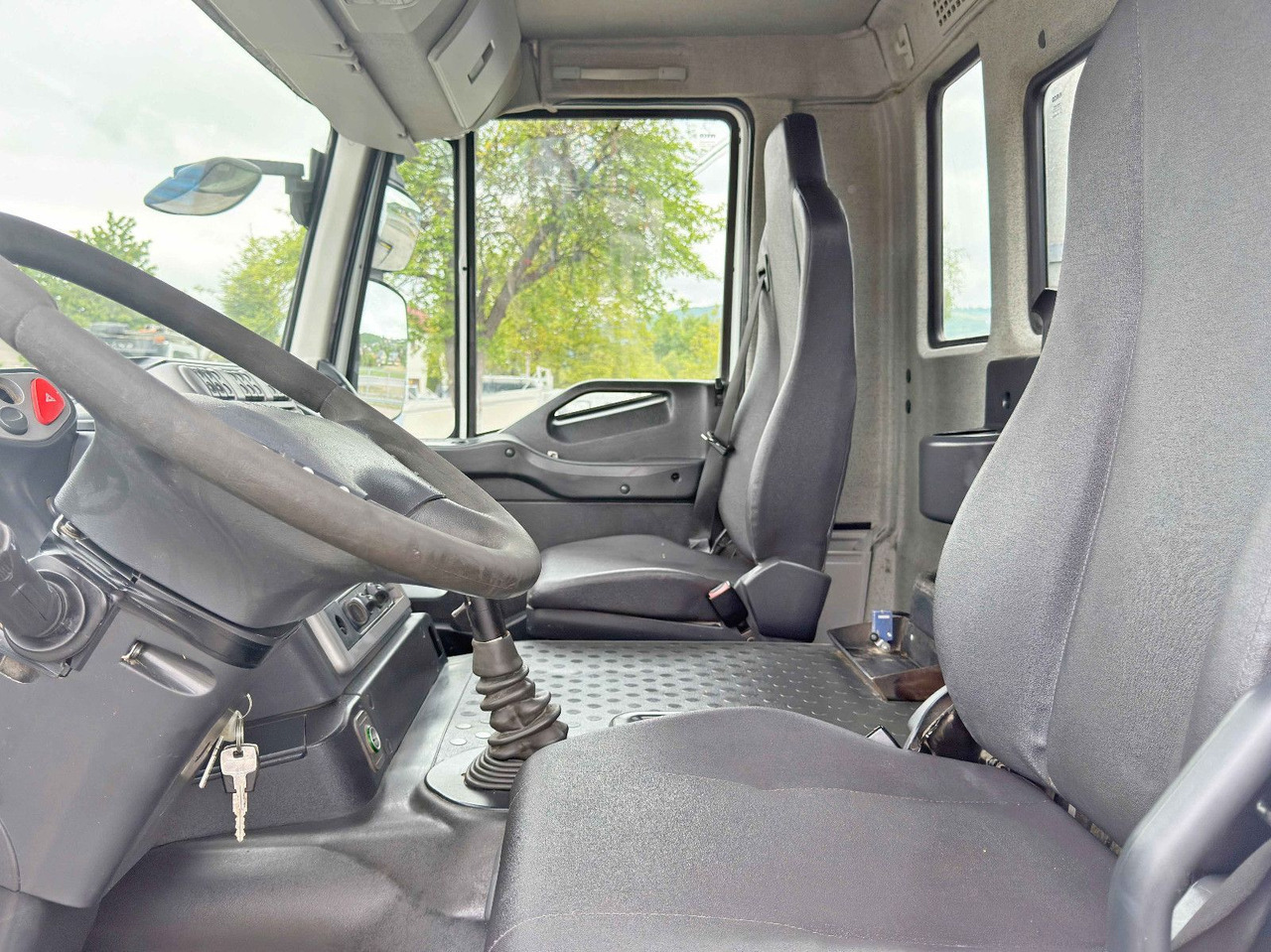 Crane truck Iveco STRALIS 330 *HIAB 144 BS-3 HIDUO* TOPZUSTAND: picture 9 Crane truck Iveco STRALIS 330 *HIAB 144 BS-3 HIDUO* TOPZUSTAND: picture 9