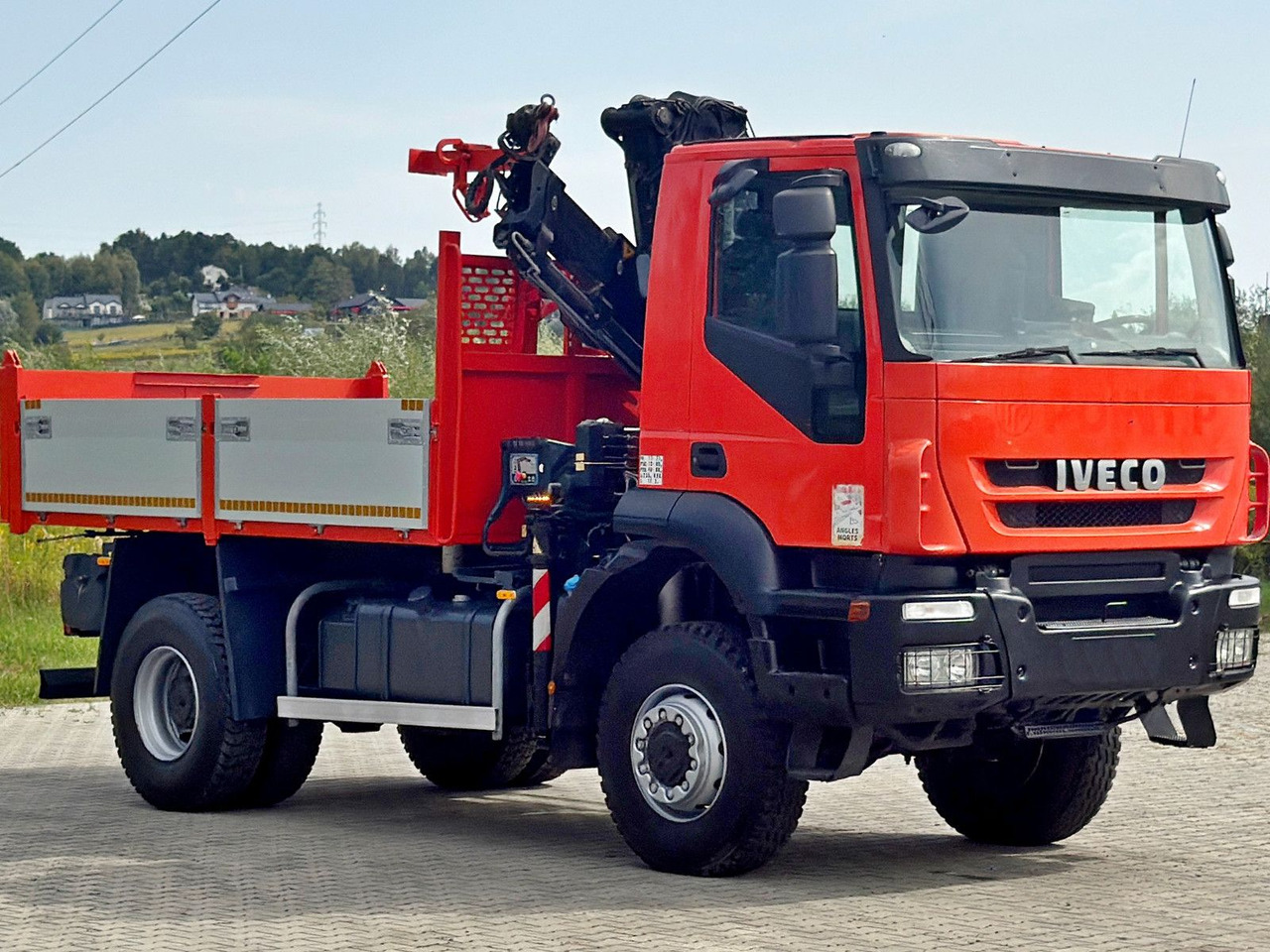 Iveco TRAKKER 190T36 * HIAB 111 ES-2 HIDUO * 4x4 * TOP - Crane truck: picture 3 Iveco TRAKKER 190T36 * HIAB 111 ES-2 HIDUO * 4x4 * TOP - Crane truck: picture 3