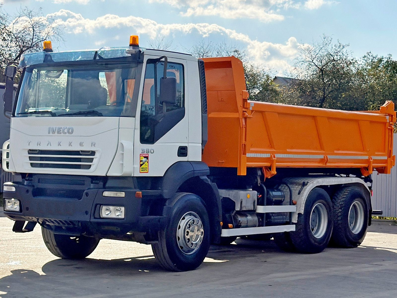 Iveco TRAKKER 380 * Kipper 5,25 m + BORDMATIC / 6x4 - Tipper, Crane truck: picture 5 Iveco TRAKKER 380 * Kipper 5,25 m + BORDMATIC / 6x4 - Tipper, Crane truck: picture 5