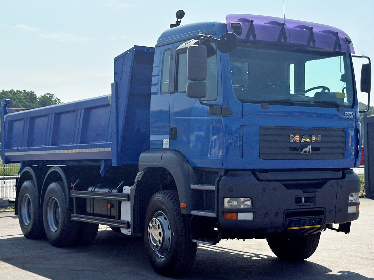 MAN TGA 33.350 * BORDMATIC *6x4 * TOPZUSTAND - Tipper, Crane truck: picture 4 MAN TGA 33.350 * BORDMATIC *6x4 * TOPZUSTAND - Tipper, Crane truck: picture 4