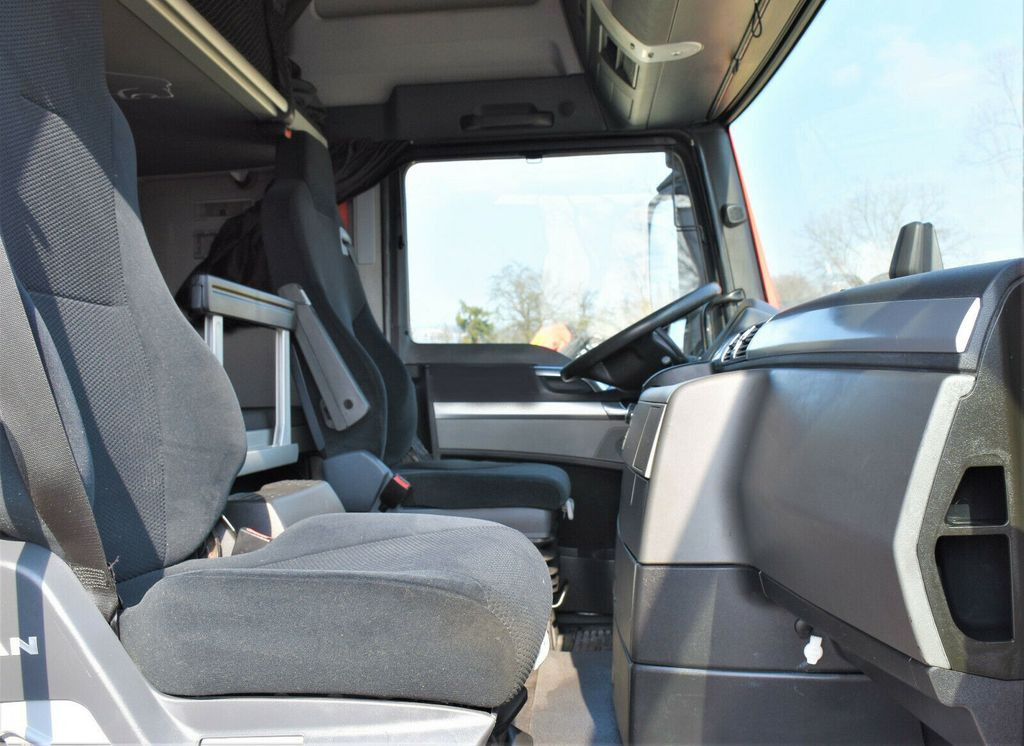 Crane truck MAN TGX 26.440 Pritsche 6,60 m*TEREX 135.2-A11 MAN TGX 26.440 Pritsche 6,60 m*TEREX 135.2-A11: picture 11