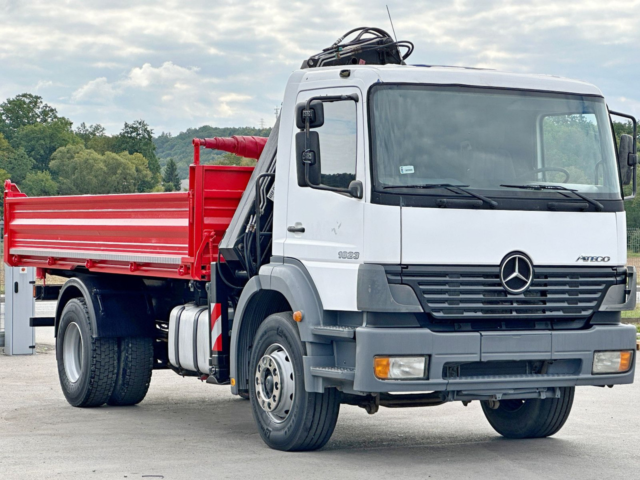 Mercedes-Benz ATEGO 1823 * KIPPER 5,25 m *ATLAS AK 3500C * TOP - Tipper, Crane truck: picture 3 Mercedes-Benz ATEGO 1823 * KIPPER 5,25 m *ATLAS AK 3500C * TOP - Tipper, Crane truck: picture 3