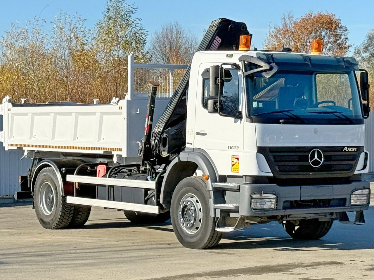 Mercedes-Benz AXOR 1833 * HIAB 144 B - 3 HIDUO + FUNK * TOP - Crane truck: picture 4 Mercedes-Benz AXOR 1833 * HIAB 144 B - 3 HIDUO + FUNK * TOP - Crane truck: picture 4