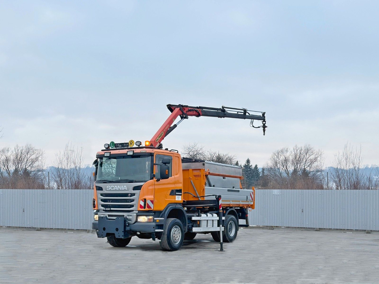 Scania R 420 KIPPER 4,15 m * PK 11002/FUNK * sandblaste - Crane truck: picture 3 Scania R 420 KIPPER 4,15 m * PK 11002/FUNK * sandblaste - Crane truck: picture 3