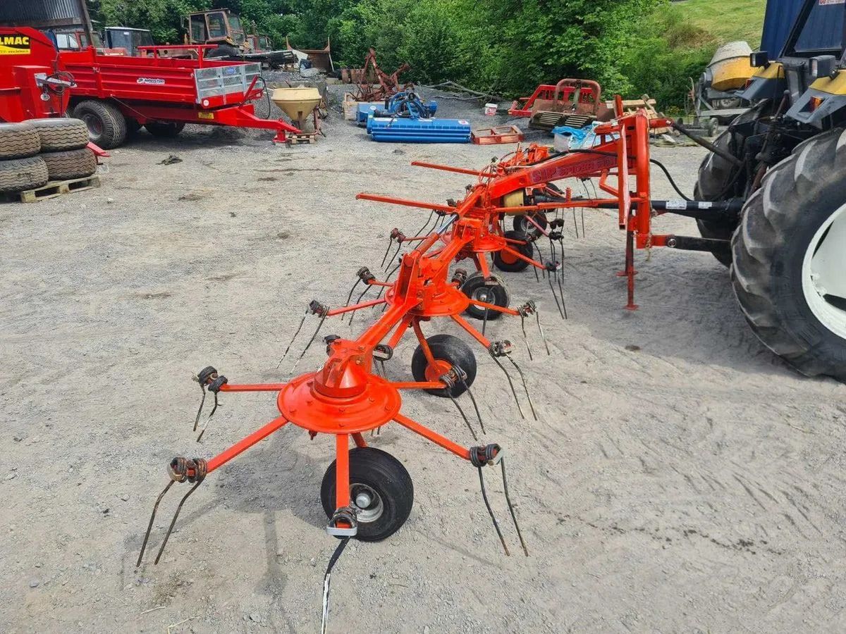 Sip Spider 680 Tedder - Tedder/ Rake: picture 3 Sip Spider 680 Tedder - Tedder/ Rake: picture 3