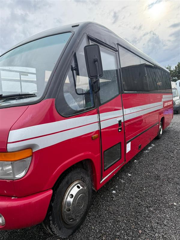 2005 Mercedes 29 seat Plaxton Cheetah minicoach - Minibus, Passenger van: picture 1 2005 Mercedes 29 seat Plaxton Cheetah minicoach - Minibus, Passenger van: picture 1