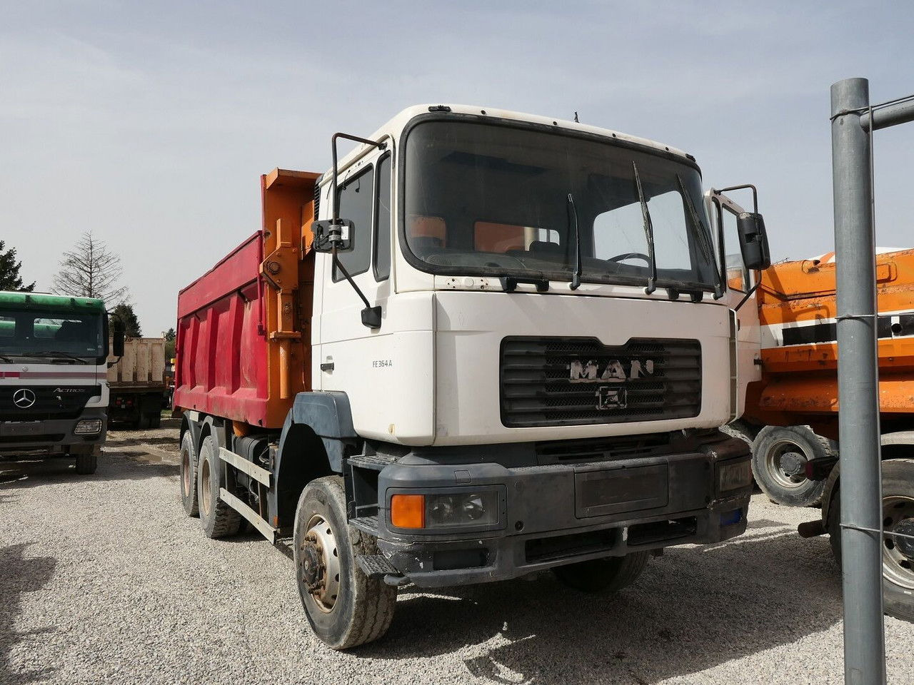 MAN TGA 33 33.364 AK - Tipper: picture 2 MAN TGA 33 33.364 AK - Tipper: picture 2