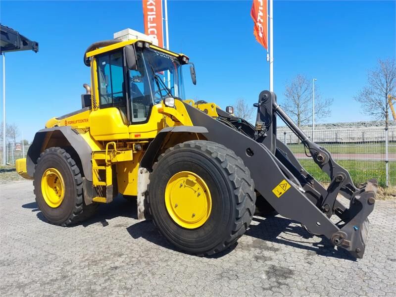 Volvo L110F - Construction machinery: picture 3 Volvo L110F - Construction machinery: picture 3