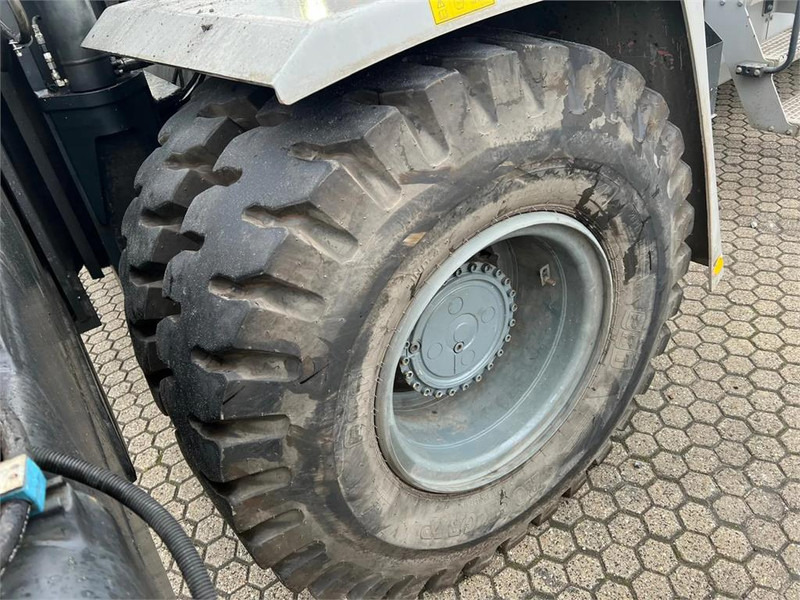 Kalmar DCG100-45ED7 - Container handler: picture 4 Kalmar DCG100-45ED7 - Container handler: picture 4