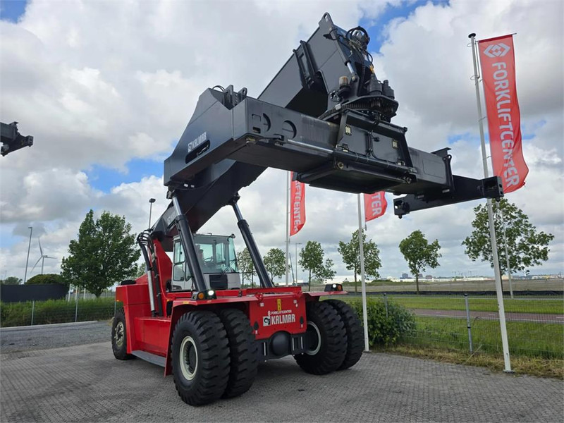 Kalmar DRU450-62S5 - Reach stacker: picture 4 Kalmar DRU450-62S5 - Reach stacker: picture 4