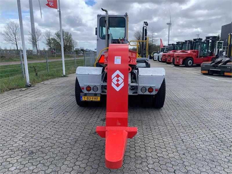 Novatech Gooseneck 36t - Port equipment: picture 5 Novatech Gooseneck 36t - Port equipment: picture 5