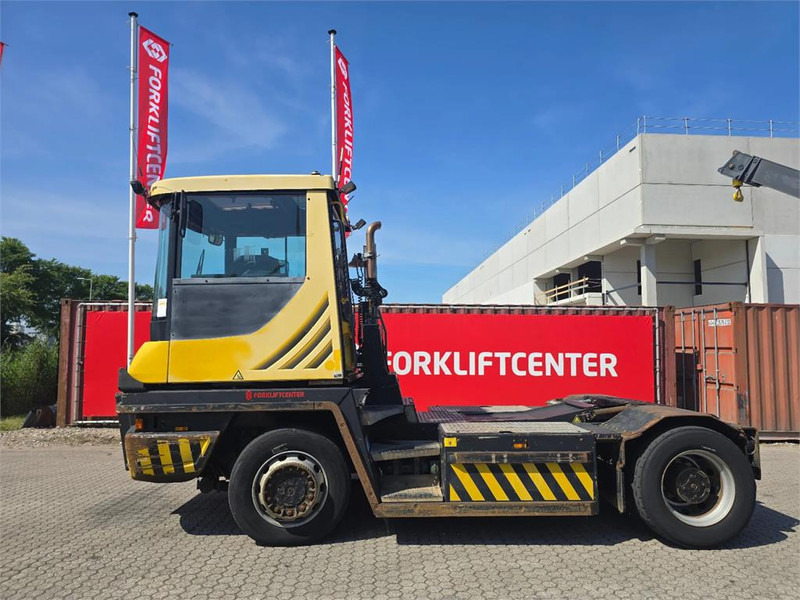 Terberg RT223 4x4 - Terminal tractor: picture 4 Terberg RT223 4x4 - Terminal tractor: picture 4