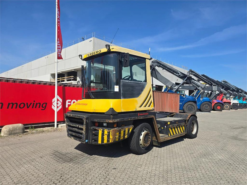 Terberg RT223 4x4 - Terminal tractor: picture 2 Terberg RT223 4x4 - Terminal tractor: picture 2