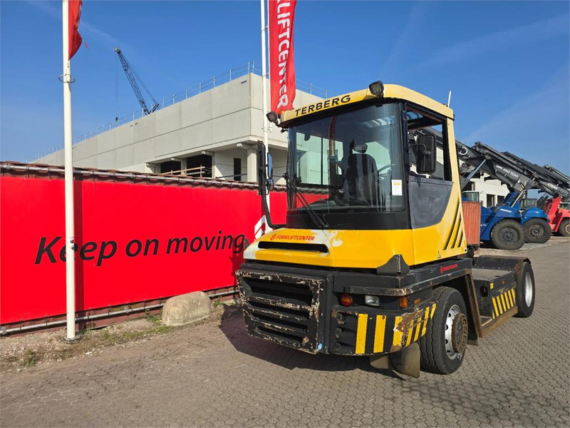 Terberg RT223 4x4 - Terminal tractor: picture 2 Terberg RT223 4x4 - Terminal tractor: picture 2