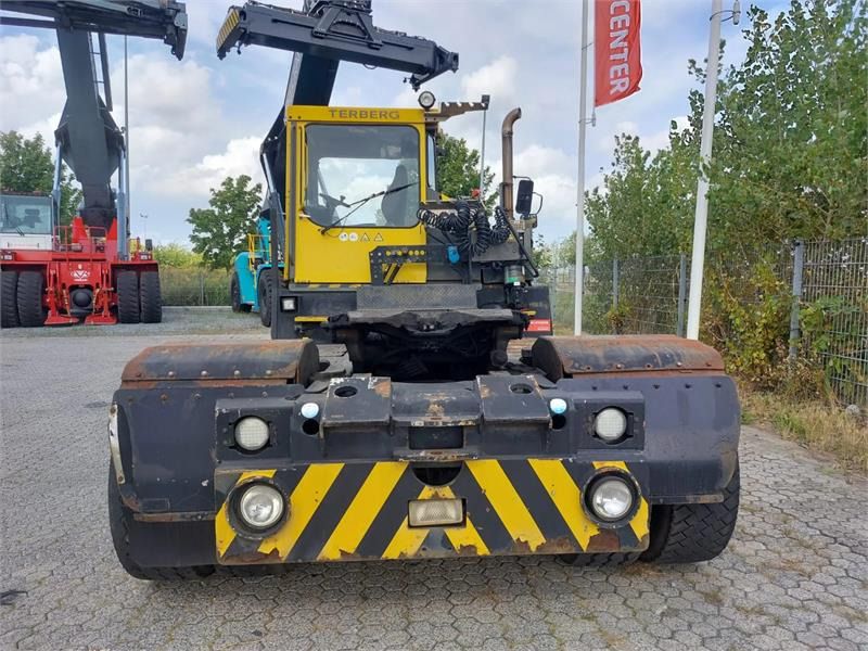 Terberg RT282 4x4 - Terminal tractor: picture 5 Terberg RT282 4x4 - Terminal tractor: picture 5