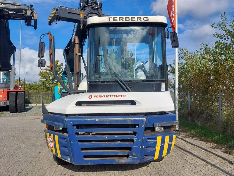 Terberg RT283 4x4 - Terminal tractor: picture 5 Terberg RT283 4x4 - Terminal tractor: picture 5