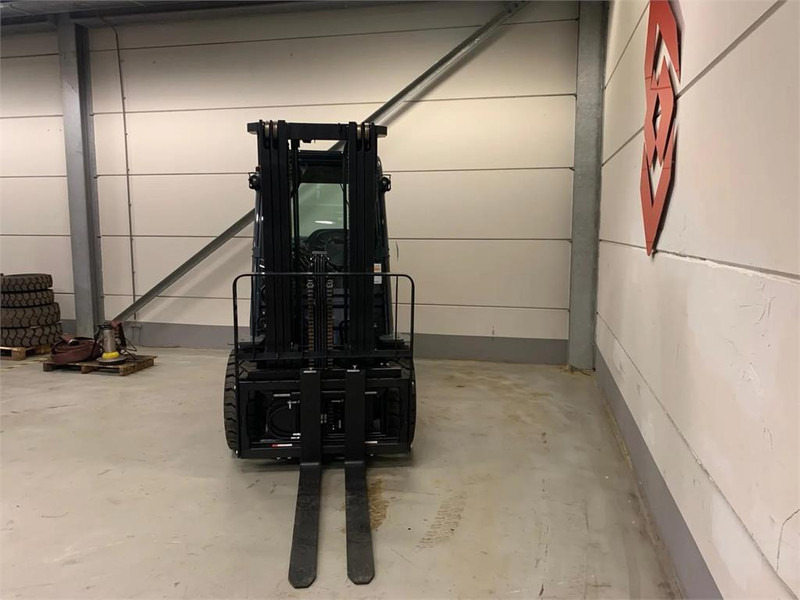 Toyota 02-8FGJF35 - LPG forklift: picture 5 Toyota 02-8FGJF35 - LPG forklift: picture 5