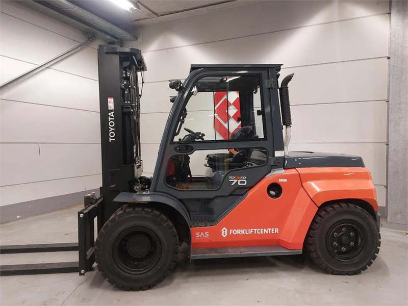 Toyota 8FD70F - Diesel forklift: picture 2 Toyota 8FD70F - Diesel forklift: picture 2