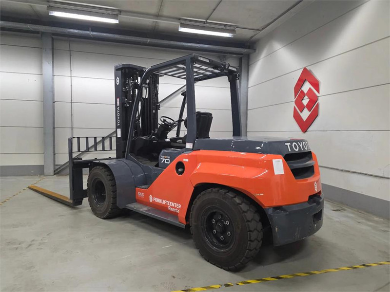 Diesel forklift Toyota 8FD70F: picture 8 Diesel forklift Toyota 8FD70F: picture 8