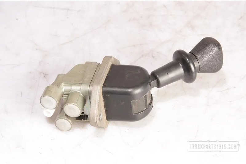 KNORR-BREMSE Brake System Handremventiel MAN - Brake valve for Truck: picture 1 KNORR-BREMSE Brake System Handremventiel MAN - Brake valve for Truck: picture 1