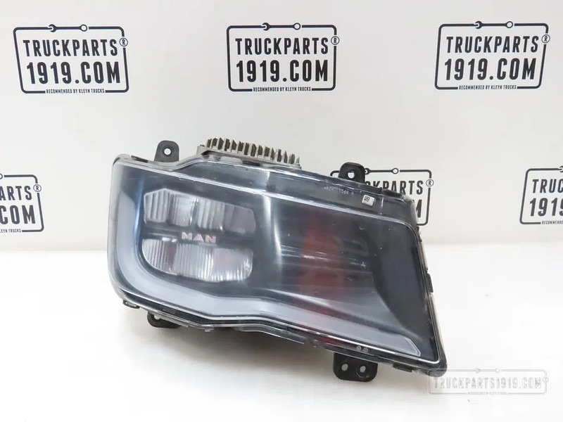 MAN 81.25101-6822 Koplamp LED Re. - Headlight for Truck: picture 1 MAN 81.25101-6822 Koplamp LED Re. - Headlight for Truck: picture 1