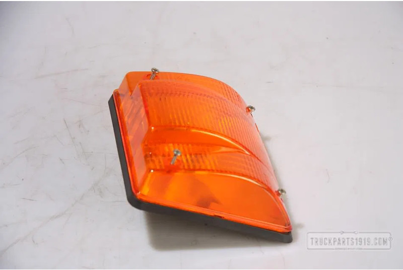 MAN L2000 81.25320-6073 Knipperlicht M2000 - Turn signal for Truck: picture 1 MAN L2000 81.25320-6073 Knipperlicht M2000 - Turn signal for Truck: picture 1