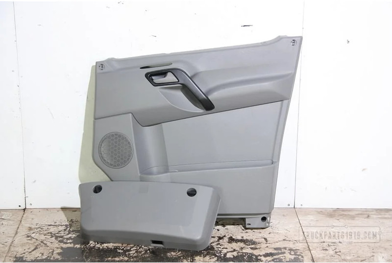 Mercedes-Benz Body & Chassis Parts Deur paneel MB sprinter 906 RH - Door and parts for Truck: picture 1 Mercedes-Benz Body & Chassis Parts Deur paneel MB sprinter 906 RH - Door and parts for Truck: picture 1