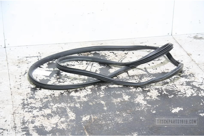 Mercedes-Benz Body & Chassis Parts Deurrubber Sprinter - Door and parts for Truck: picture 1 Mercedes-Benz Body & Chassis Parts Deurrubber Sprinter - Door and parts for Truck: picture 1