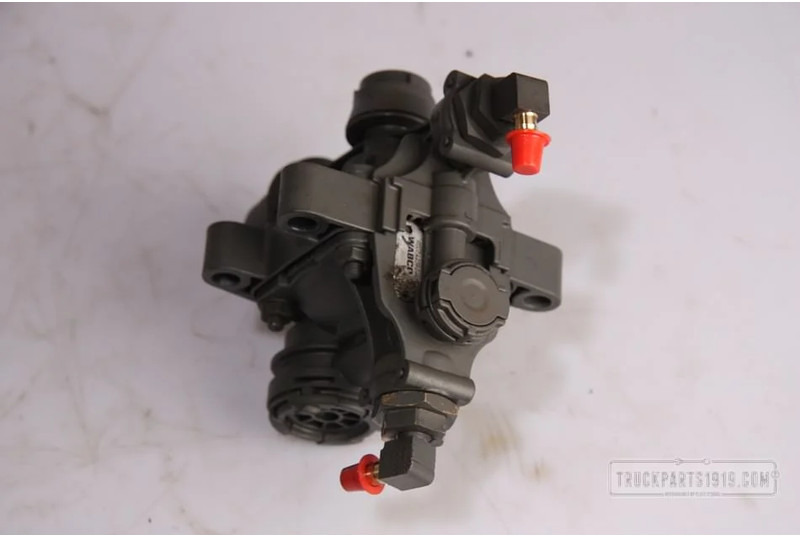 Mercedes-Benz Compressed Air System Drukregelklep MB - Valve for Truck: picture 1 Mercedes-Benz Compressed Air System Drukregelklep MB - Valve for Truck: picture 1