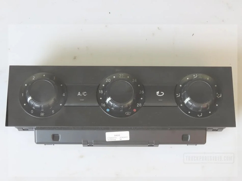 Mercedes-Benz Heating, Ventilation & AC Kachelbediening MB MP4 - Heating/ Ventilation for Truck: picture 1 Mercedes-Benz Heating, Ventilation & AC Kachelbediening MB MP4 - Heating/ Ventilation for Truck: picture 1