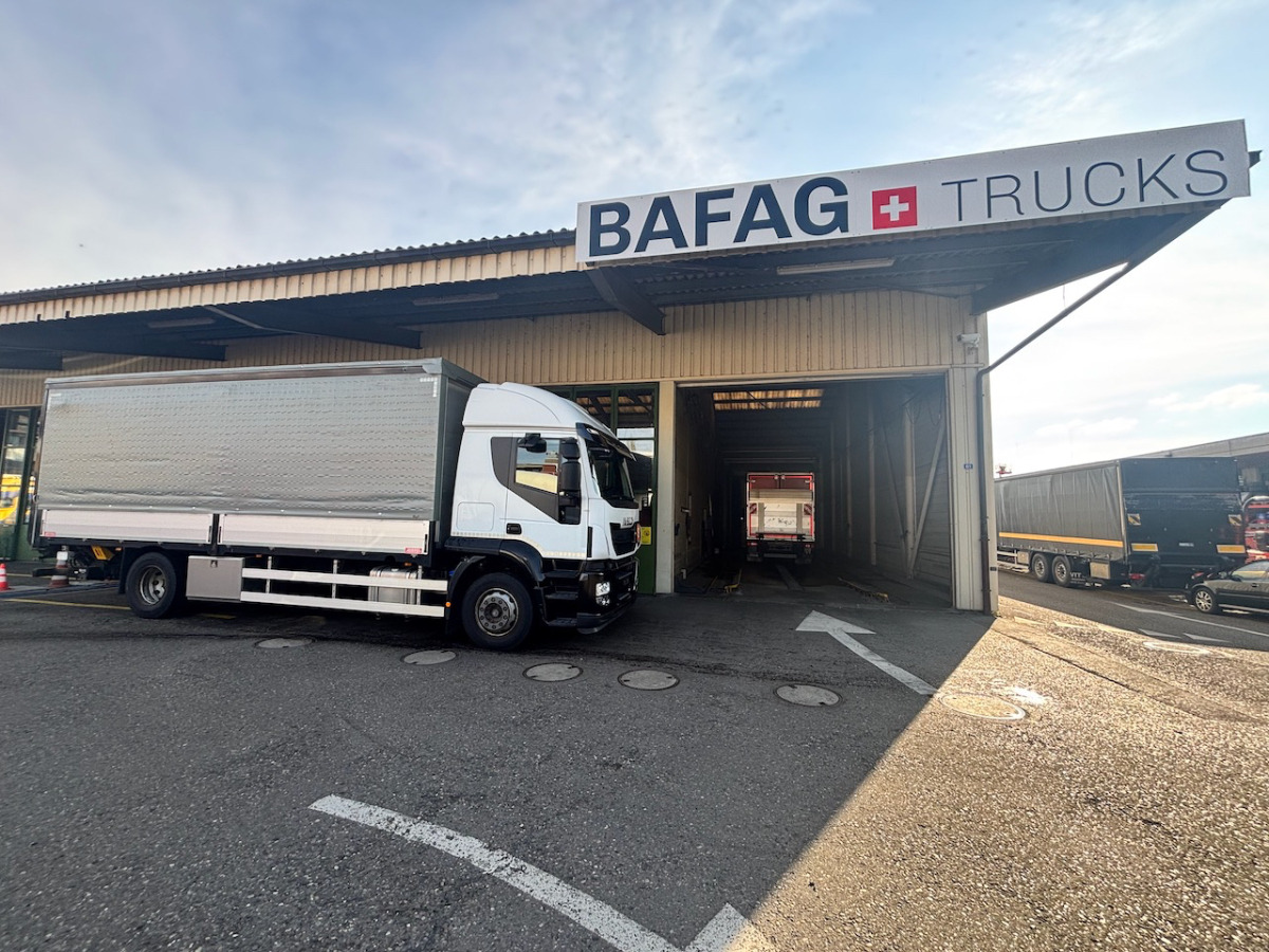 IVECO 190S40 Stralis - Curtainsider truck: picture 2 IVECO 190S40 Stralis - Curtainsider truck: picture 2