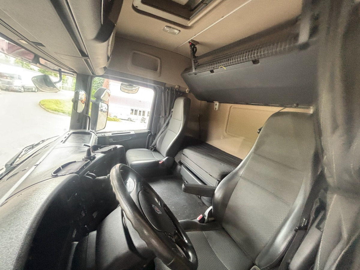 SCANIA G440 - Curtainsider truck: picture 4 SCANIA G440 - Curtainsider truck: picture 4