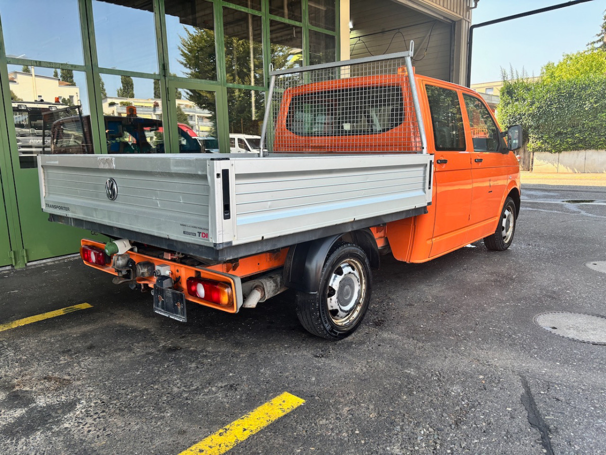 VW T5 Transporter - Flatbed van: picture 5 VW T5 Transporter - Flatbed van: picture 5